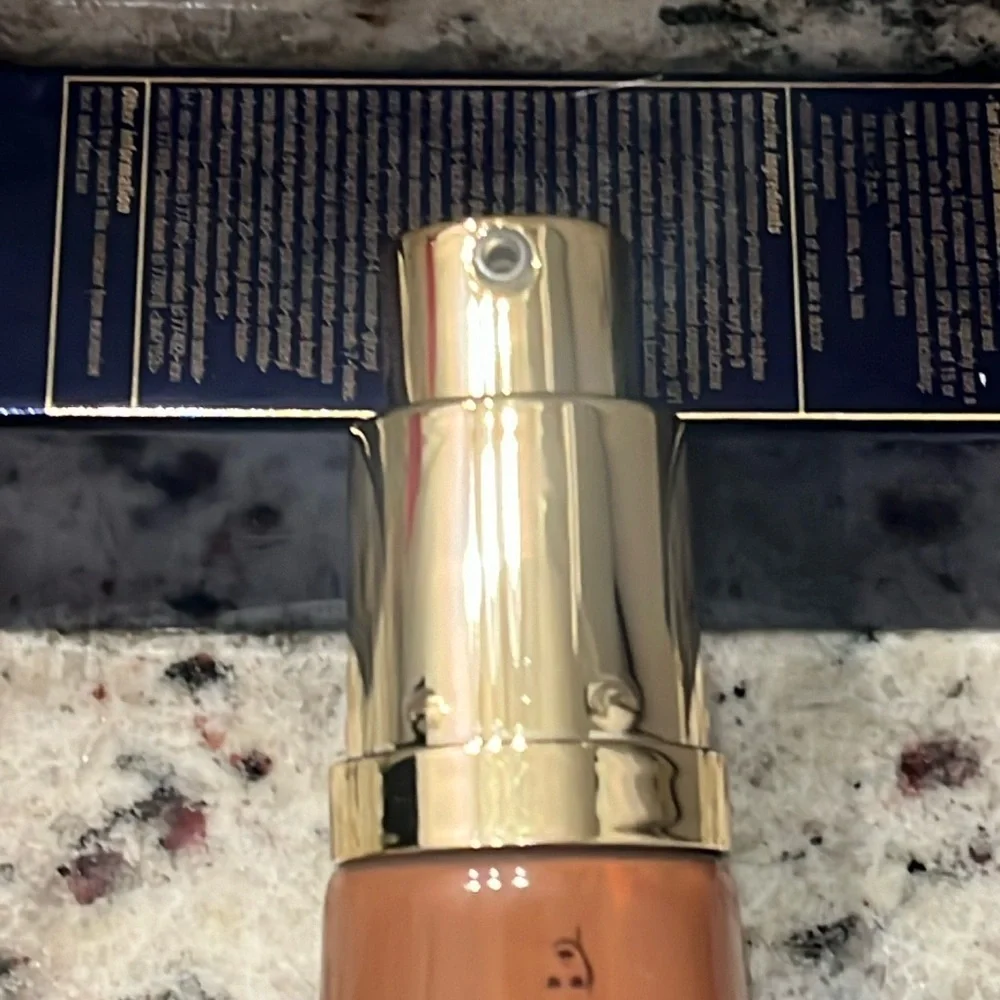 Estée Lauder Futurist Hydra Rescue Moisturizing Foundation SPF 45 Rich Cocoa